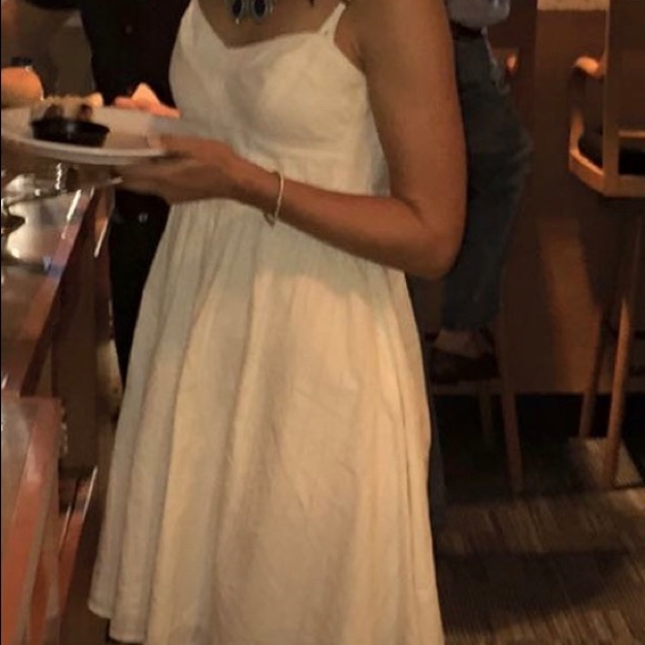 Flattering White Dress - Picture 3 of 3